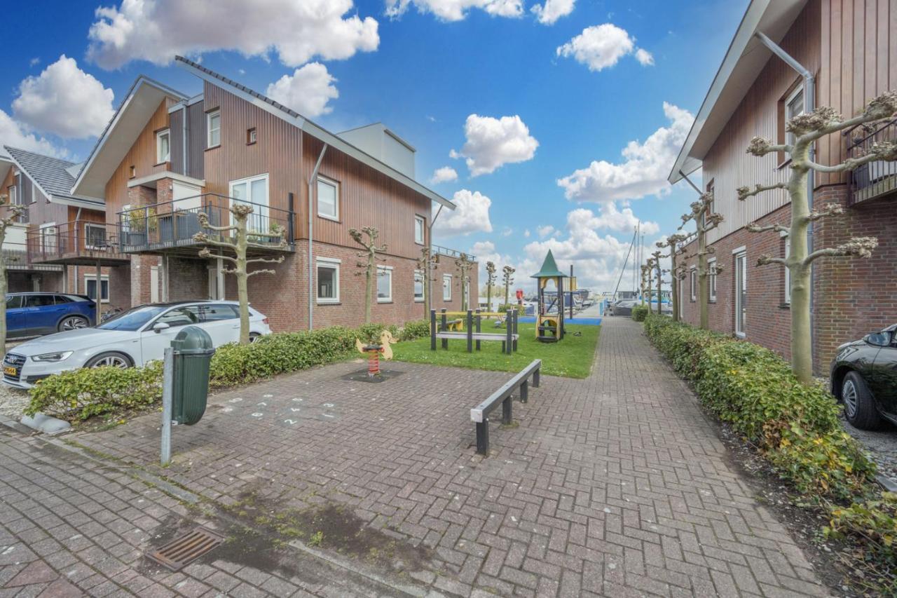 Meerzicht 24 - Luxury Family Accommodation With Beautiful Lake Side View Uitgeest Exterior photo